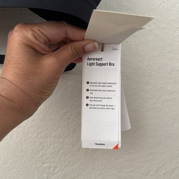 NWT adidas Black Aeroreact Training Light Sup Padded Sports Bra Yoga Small A-C - Picture 7 of 11